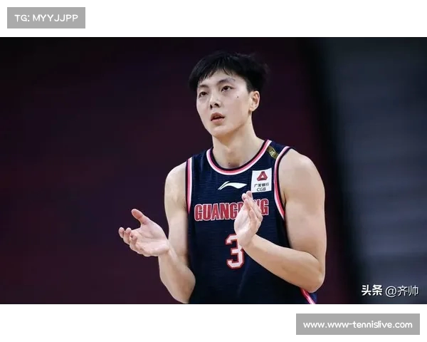 胡明轩点评亚洲杯热议 张镇麟与两将获赞 王俊杰调皮风格引关注